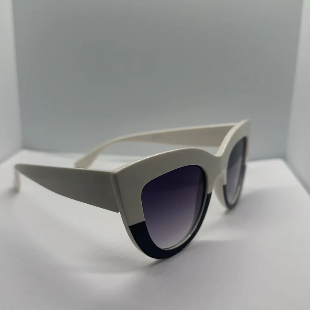 NWT Chic White & Black Cat Eye Sunglasses - UV Protection - Oversized Fashion